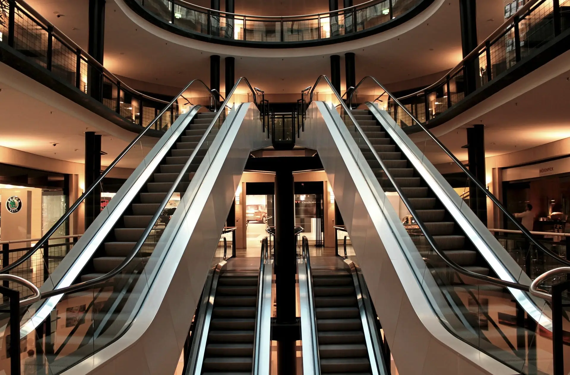 Shopping Centre Esculators