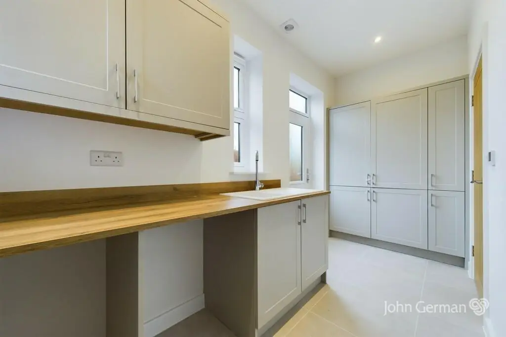 Holly Road 4 Bedroom Houses Uttoxeter 18