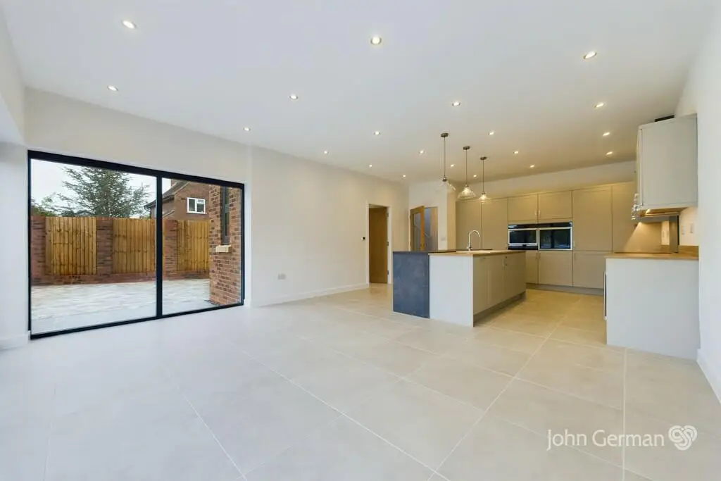 Holly Road 4 Bedroom Houses Uttoxeter 2