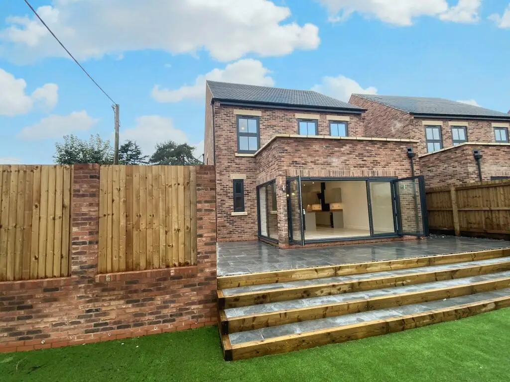 Holly Road 4 Bedroom Houses Uttoxeter 41