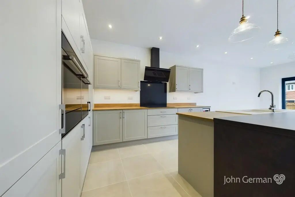 Holly Road 4 Bedroom Houses Uttoxeter 8